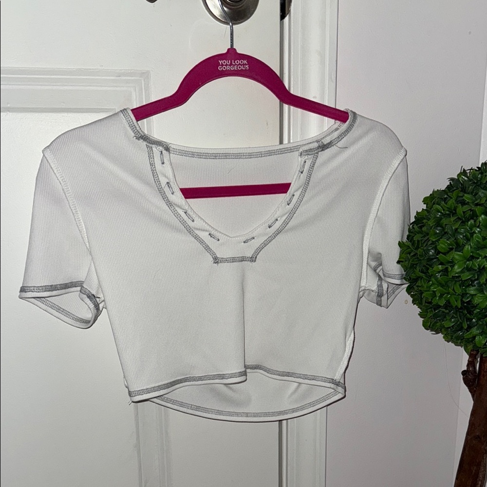 Colorful pack of 5 pink, white, and grey SHEIN tops🩷